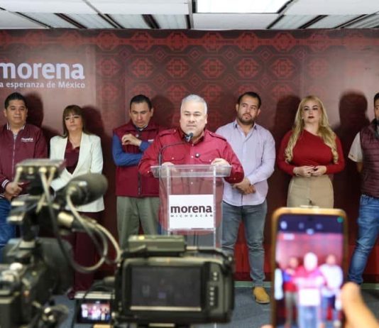 Morena acusa al PRI y PAN de lucrar políticamente con tragedias naturales