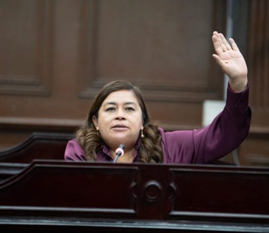 Respalda Belinda Iturbide aprobación de Ley de Ingresos 2026 a ayuntamientos del Distrito 02